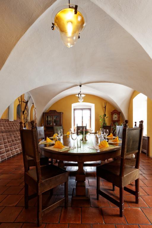 Hotel Jaskovska Krcma Horní Těrlicko エクステリア 写真