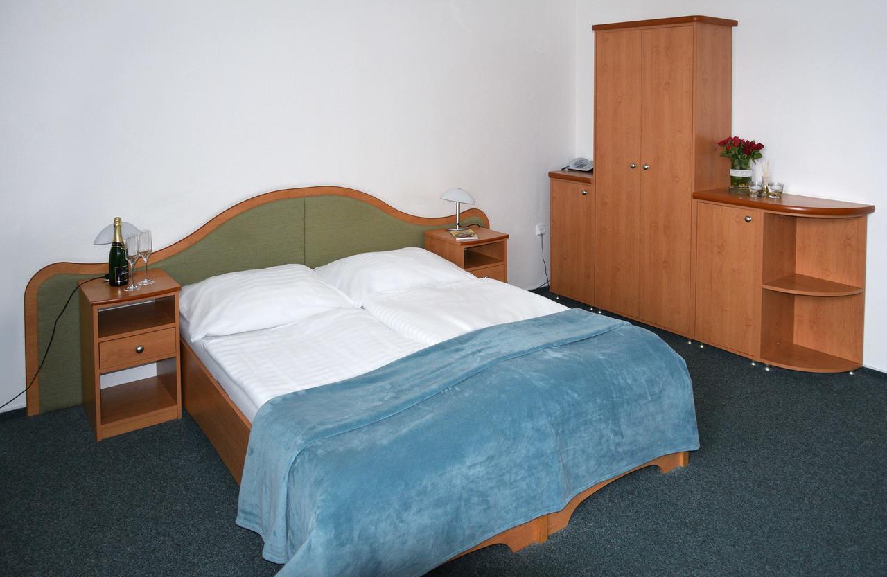 Hotel Jaskovska Krcma Horní Těrlicko エクステリア 写真