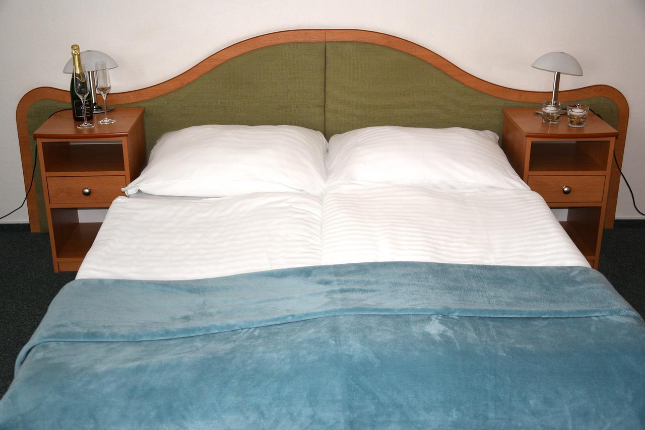 Hotel Jaskovska Krcma Horní Těrlicko エクステリア 写真