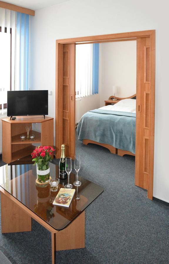 Hotel Jaskovska Krcma Horní Těrlicko エクステリア 写真